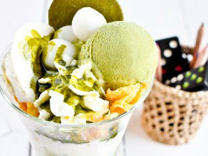 Kem trộn matcha parfait