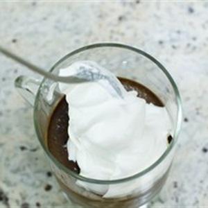 Cách làm kem trứng chocolate