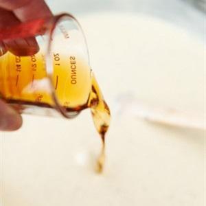 Cách làm kem trứng quế