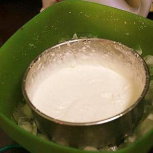 Cách làm kem tươi chanh dây