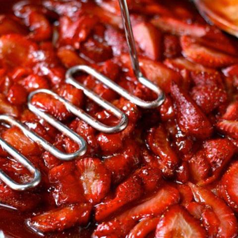 Cách làm kem tươi dâu tây