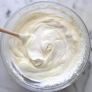 Cách làm kem vani mịn dẻo