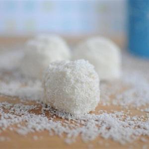 Cách làm kem vani phủ dừa nạo