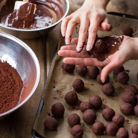 Cách làm kẹo chocolate truffles