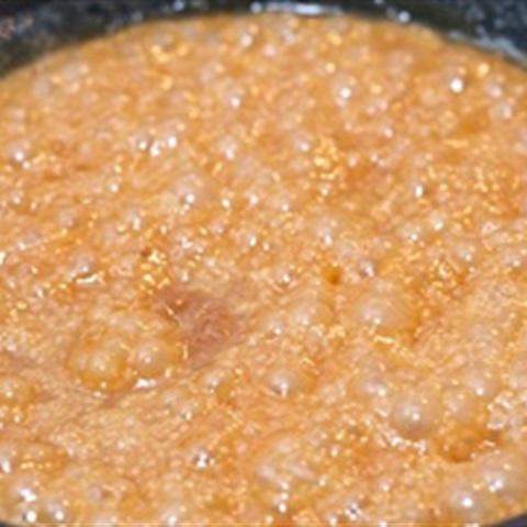 Cách làm kẹo đậu phộng chiên giòn