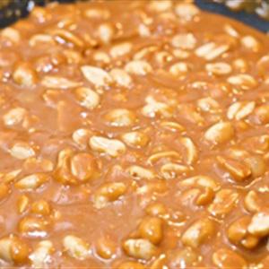 Cách làm kẹo đậu phộng chiên giòn