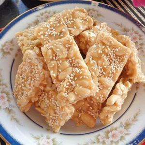 Cách làm kẹo đậu phộng giòn ngon