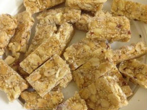 Kẹo đậu phộng