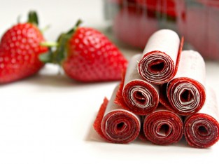 Kẹo hoa quả cuộn (Fruit roll-ups)