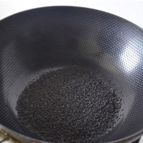 Cách làm kẹo mè đen