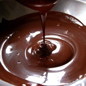 Cách làm kẹo mút chuối phủ chocolate
