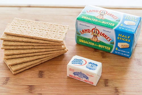 Khác lạ hơn với ngô nướng chanh ớt kiểu Mexico độc đáo, thơm nức mũi