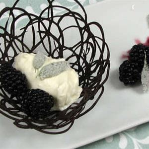 Cách làm khay đựng kem chocolate