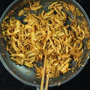 Cách làm khô gà xé cay