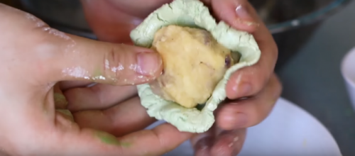 Khó mà dừng đũa với món thịt gà sốt vừng thơm lừng này