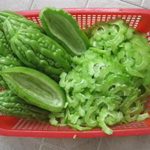 Cách làm khổ qua xào trứng