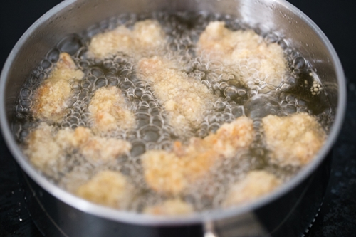 Khoai chiên mật ngọt vàng giòn, dễ làm ăn ngon