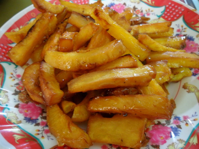 Khoai lang chiên bơ