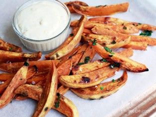 Khoai lang chiên giòn tẩm gia vị