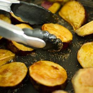 Cách làm khoai lang chiên tẩm vừng