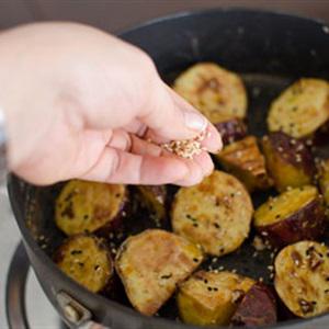 Cách làm khoai lang chiên tẩm vừng