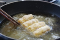 Khoai lang dồn thịt bọc hạnh nhân