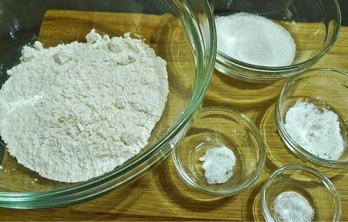 Khoai lang lắc phô mai thơm bùi, ăn vặt cực vui