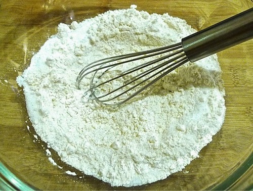 Khoai lang lắc phô mai thơm bùi, ăn vặt cực vui