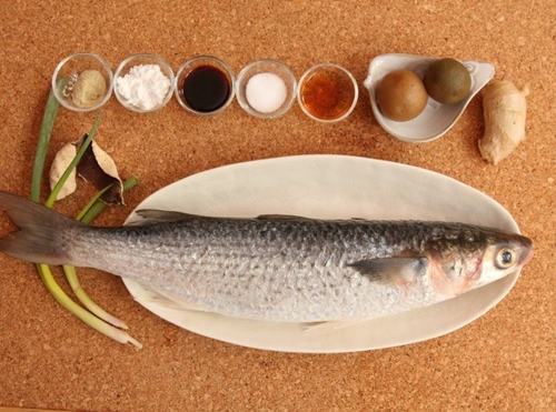 Khoai lang lắc xí muội, món ăn vặt mới lạ đốn tim giới trẻ