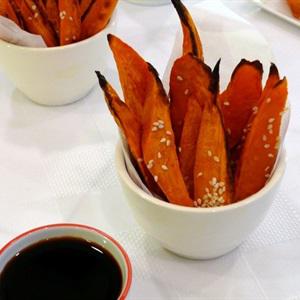 Cách làm khoai lang nướng mè