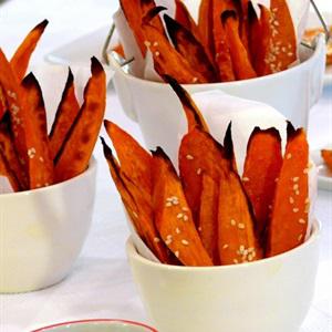 Cách làm khoai lang nướng mè