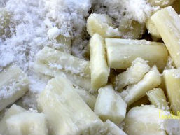 Khoai mì hấp nước dừa