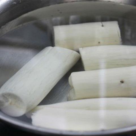 Cách làm khoai mì trộn dừa