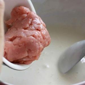 Cách làm khoai môn chiên thịt