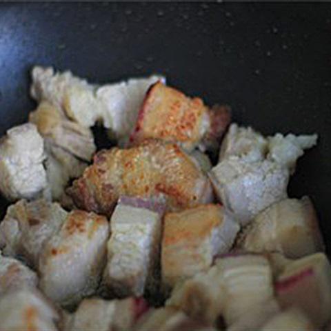 Cách làm khoai sọ kho thịt