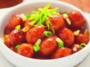 Khoai tây bi om mặn