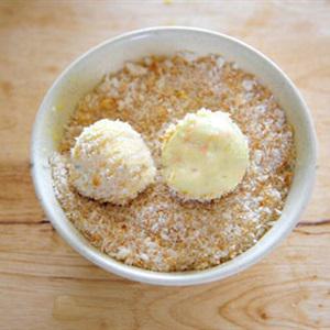 Cách làm khoai tây bọc phô mai chiên giòn