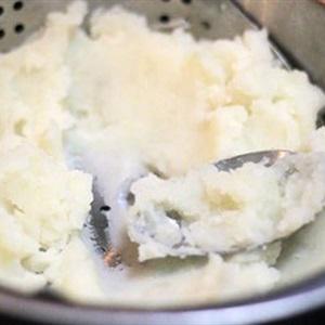 Cách làm khoai tây bọc phô mai