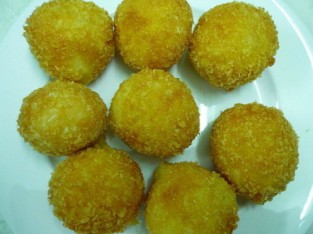 Khoai tây bọc tôm chiên