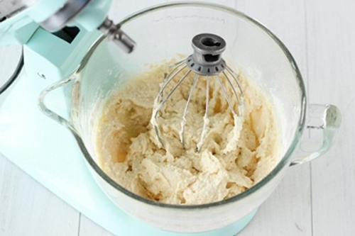 Khoai tây bọc xúc xích chiên giòn bé nào cũng thích mê