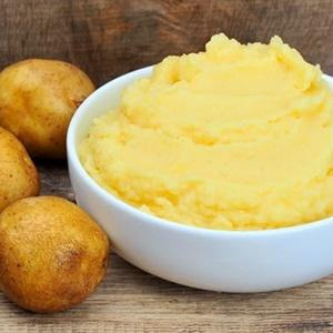 Cách làm khoai tây bọc xúc xích