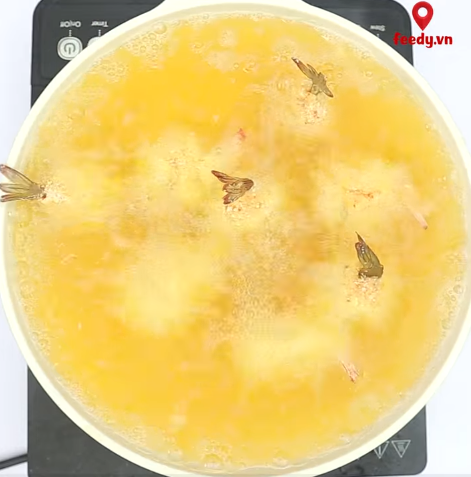 Khoai tây chiên muối tiêu đậm đà, vàng ruộm, ngon khó chối từ