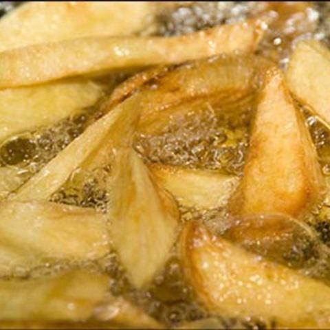 Cách làm khoai tây chiên muối tiêu