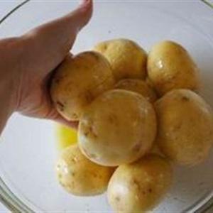 Cách làm khoai tây chiên trong suốt