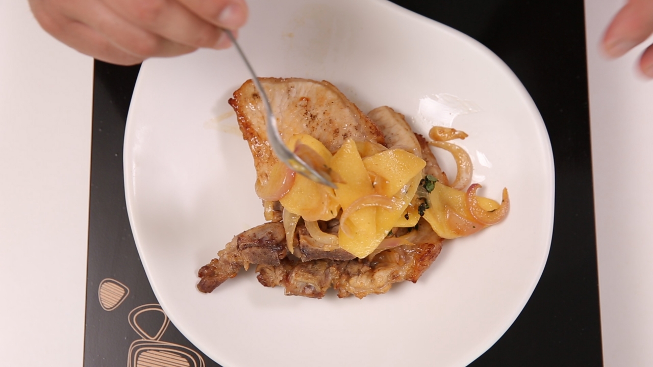 Khoai tây sợi xào thập cẩm vị "Tây Tây"