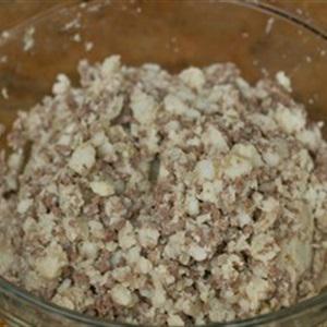 Cách làm khoai tây thịt bò viên
