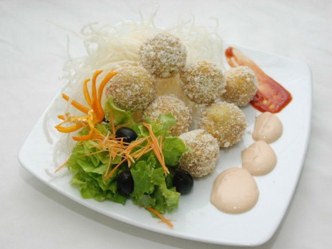 Khoai tây viên chiên giòn