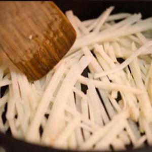 Cách làm khoai tây xào đậu cove