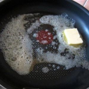 Cách làm khoai tây xóc bơ tỏi