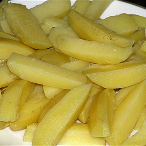 Cách làm khoai xào thịt bò, cần tây